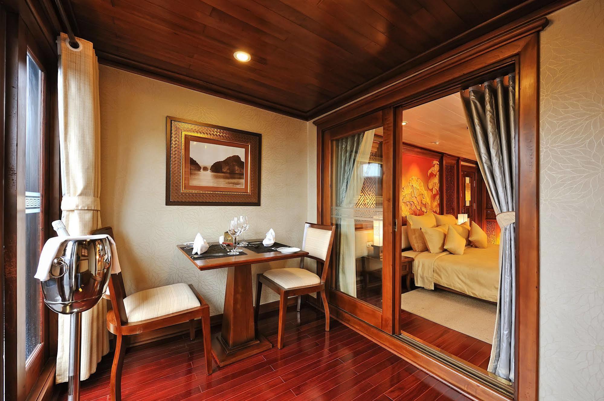 Paradise Peak Cruise Hạ Long Ngoại thất bức ảnh