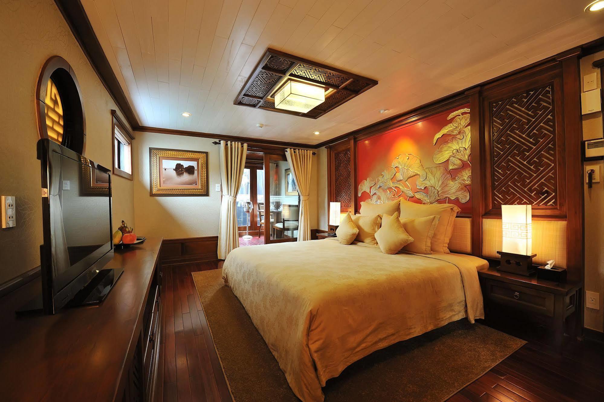 Paradise Peak Cruise Hạ Long Ngoại thất bức ảnh